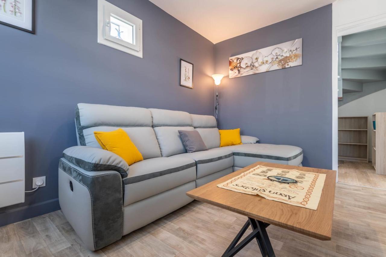 Ideally Located Furnished Townhouse With 3 Bedrooms Parking & Garden Annecy Luaran gambar