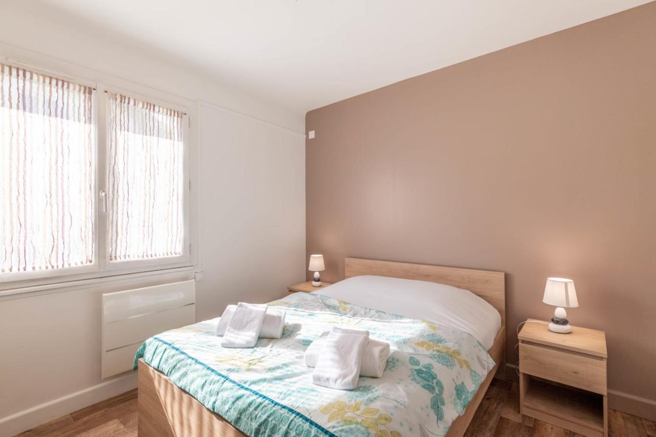 Ideally Located Furnished Townhouse With 3 Bedrooms Parking & Garden Annecy Luaran gambar