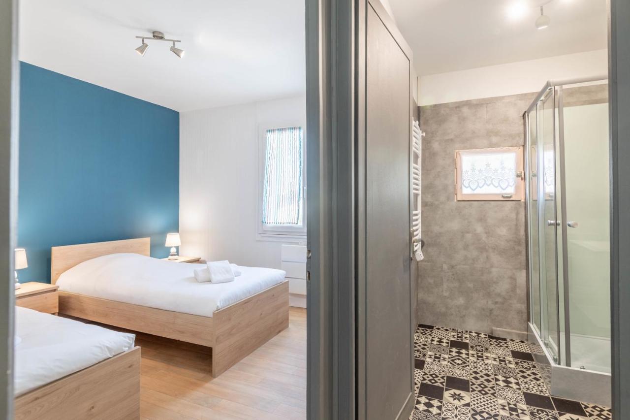 Ideally Located Furnished Townhouse With 3 Bedrooms Parking & Garden Annecy Luaran gambar